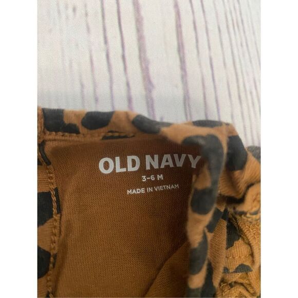 Baby girl outfit bundle - Picture 3 of 14